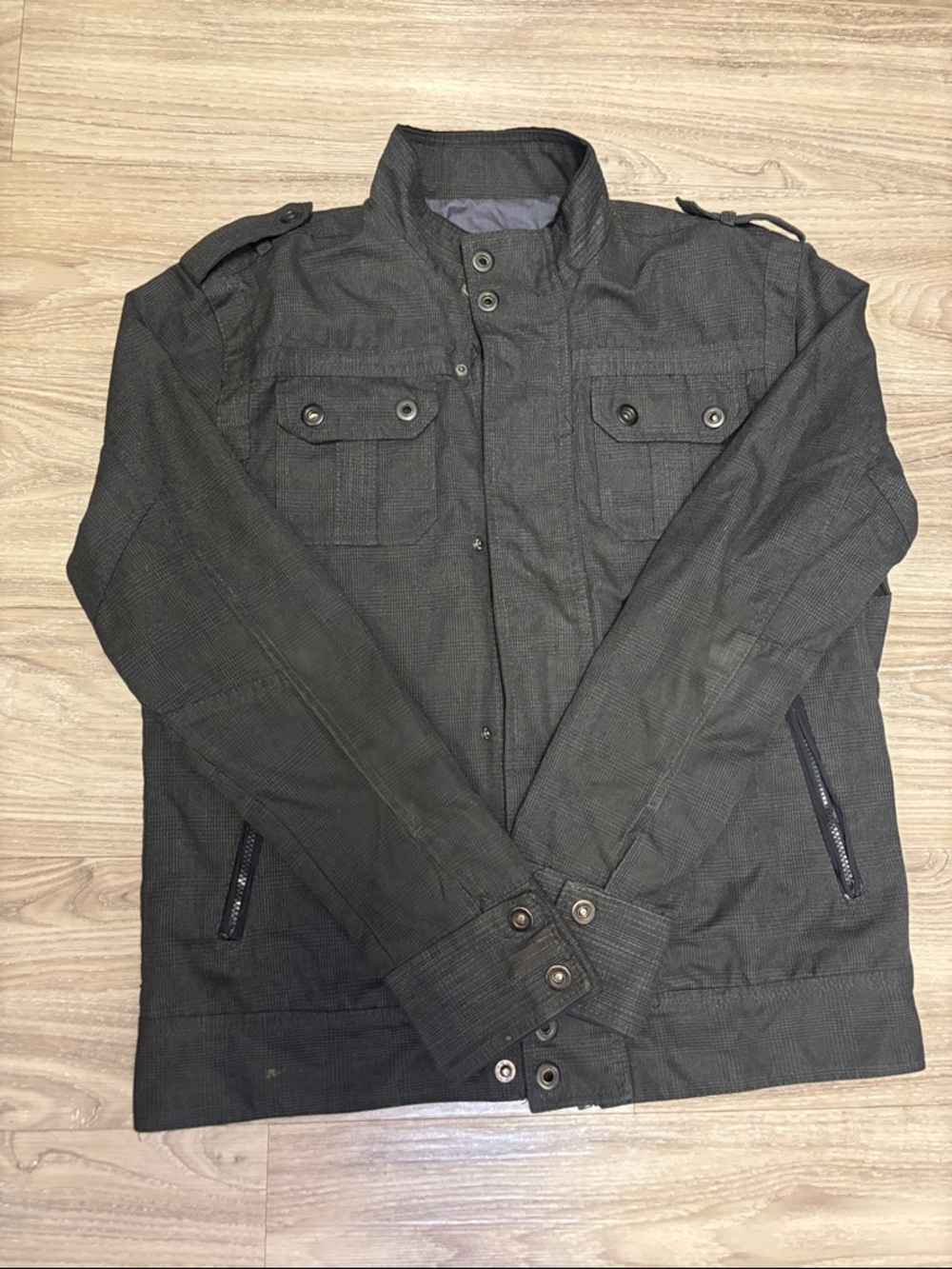 Urban behavior men’s jacket size large.
